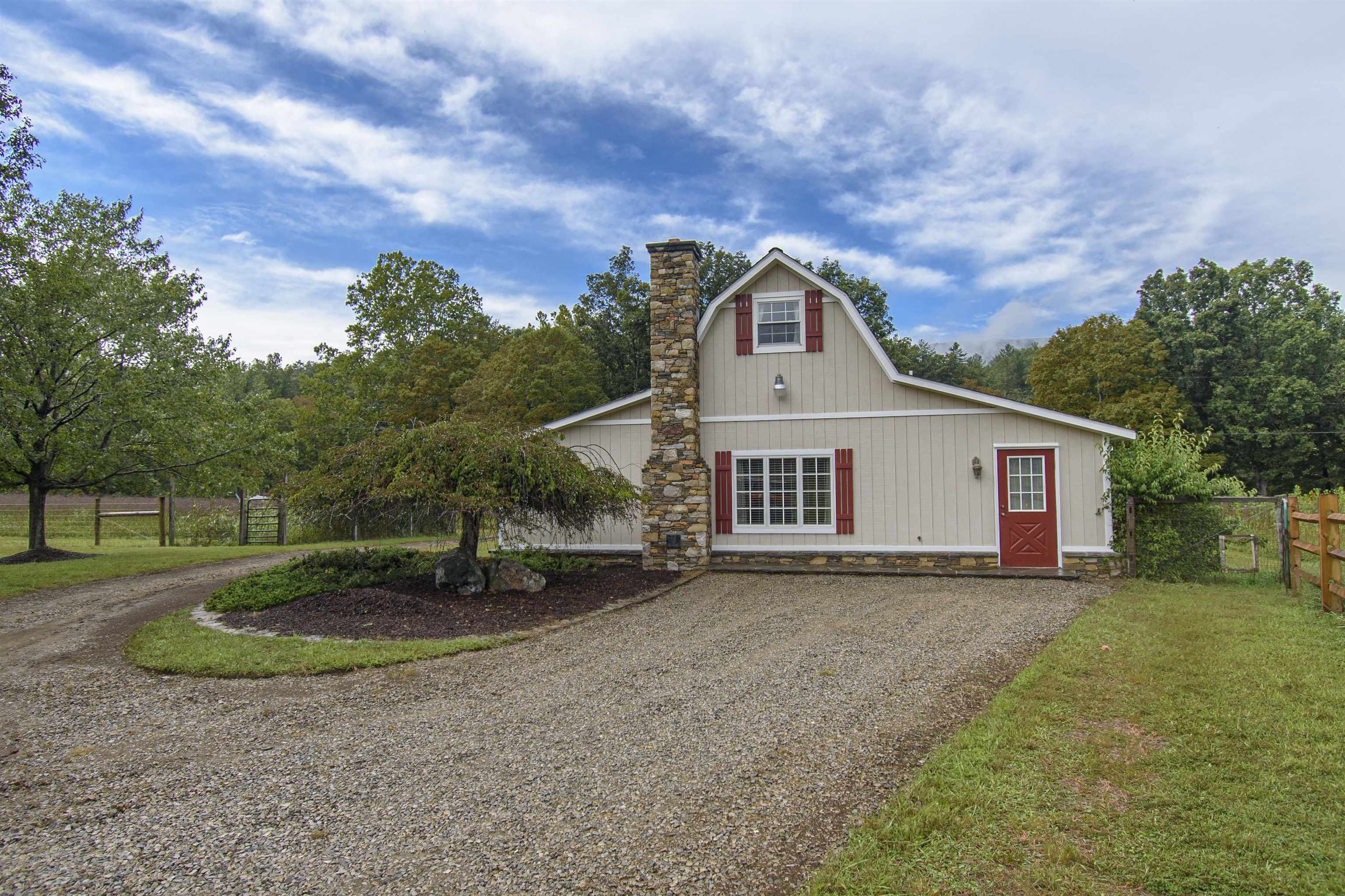 7083 Foxfire Road Catawba VA 24070