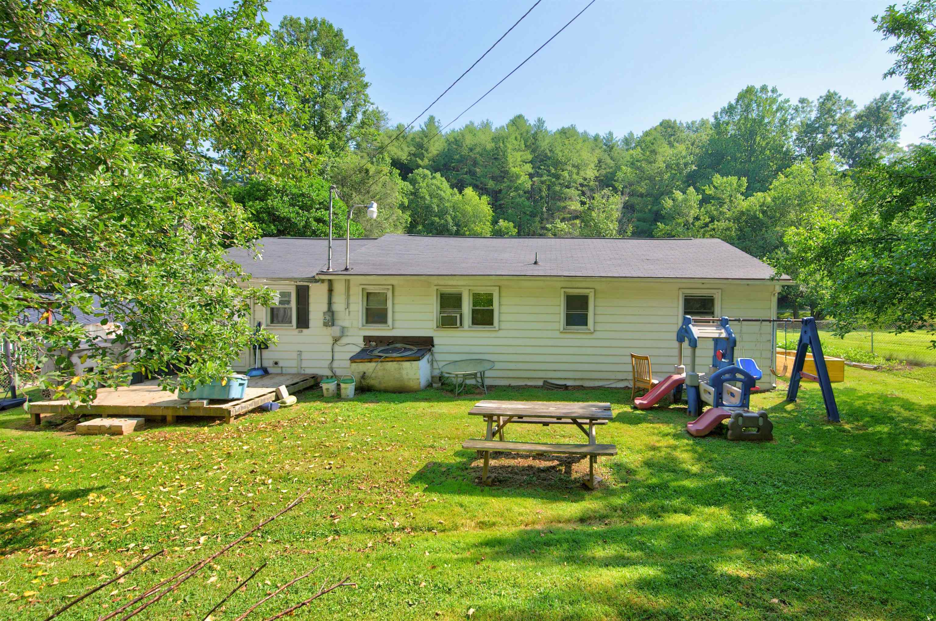 4103 Poplar Camp Road Hillsville VA 24343