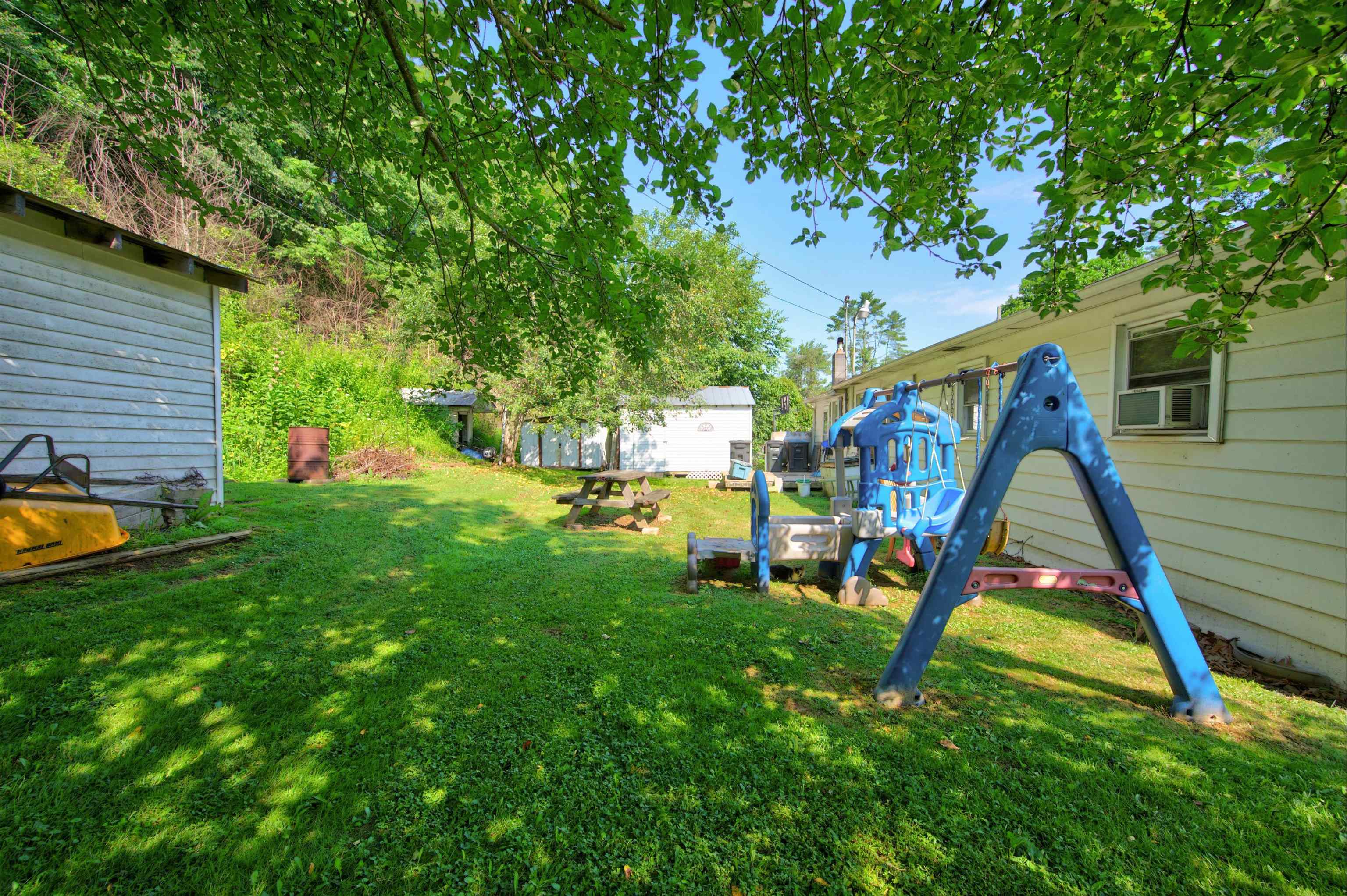 4103 Poplar Camp Road Hillsville VA 24343