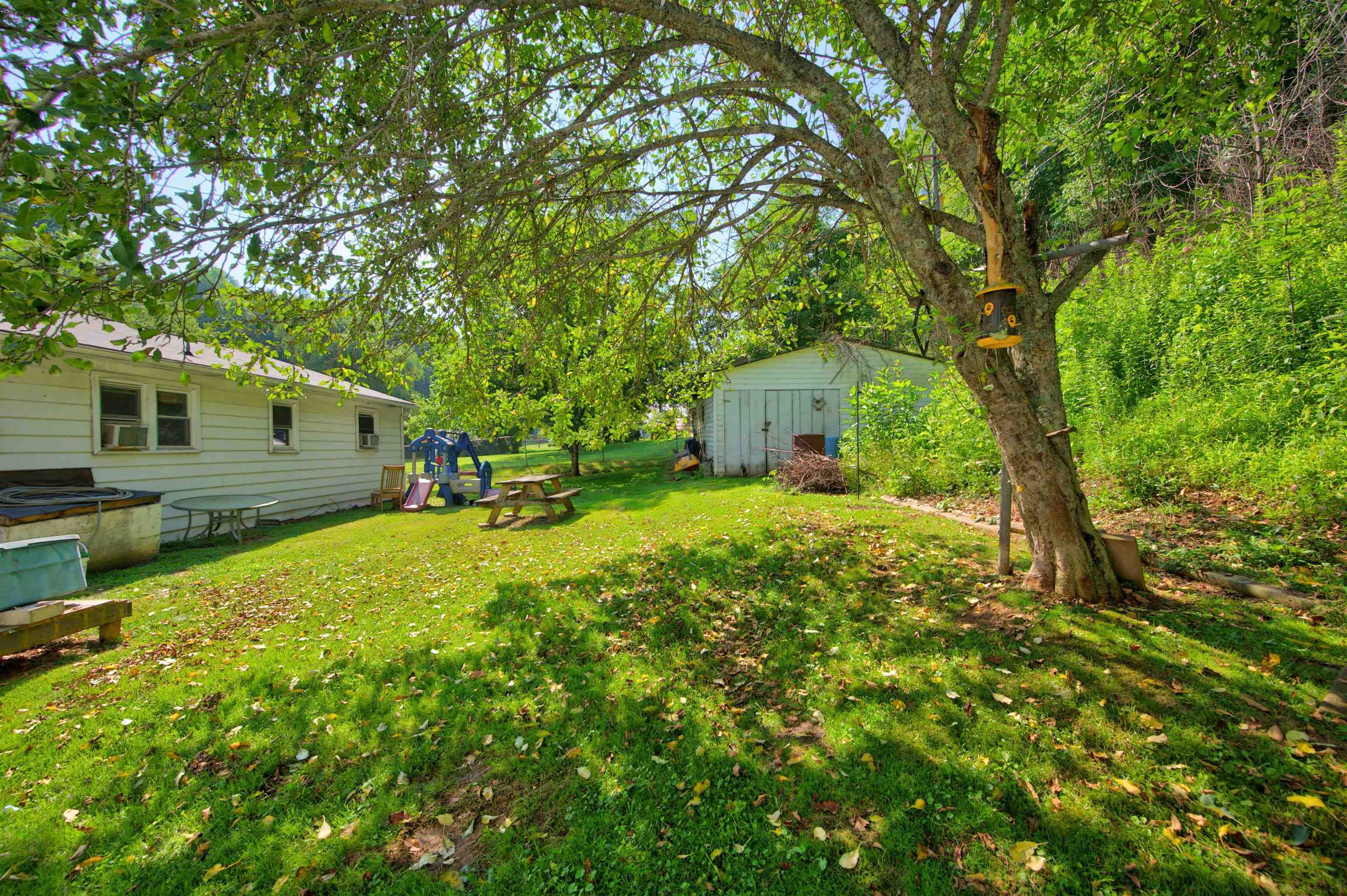 4103 Poplar Camp Road Hillsville VA 24343