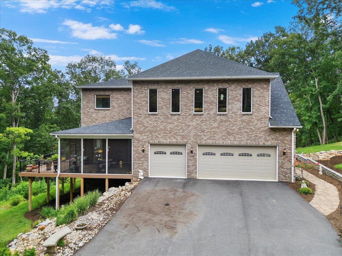 399 Deercroft Drive Blacksburg VA 24060