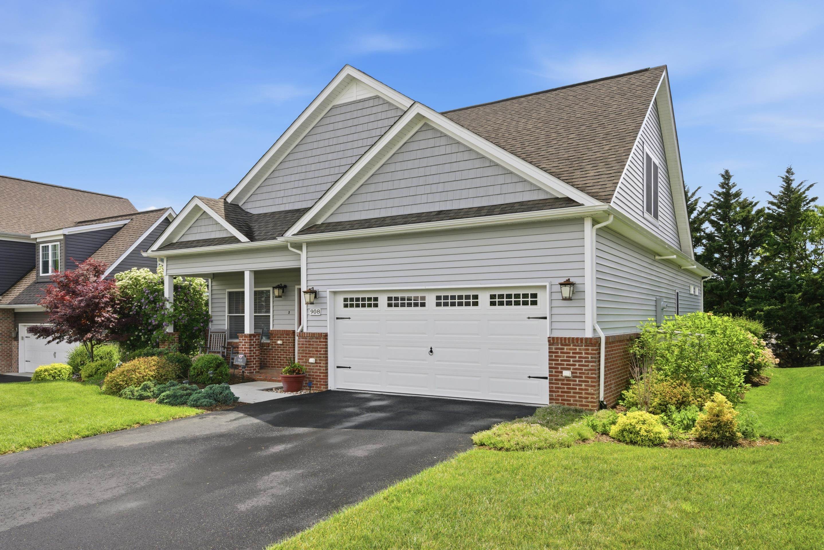 908 Kentwood Drive Blacksburg VA 24060
