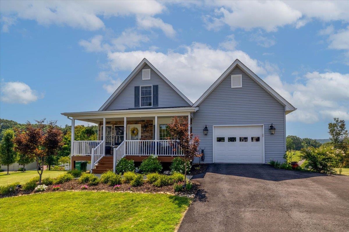 75 Copper Beach Court Christiansburg VA 24073