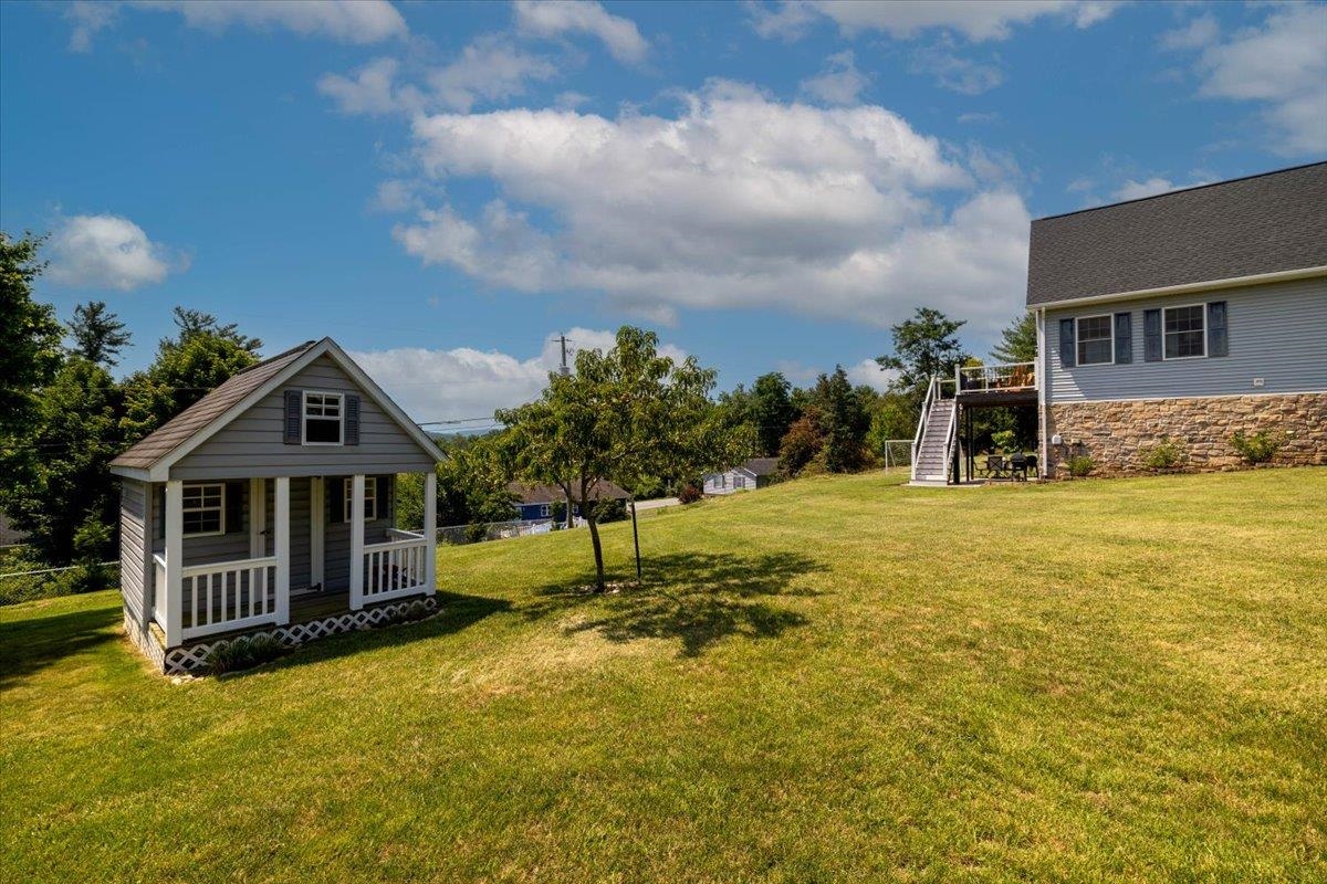 75 Copper Beach Court Christiansburg VA 24073