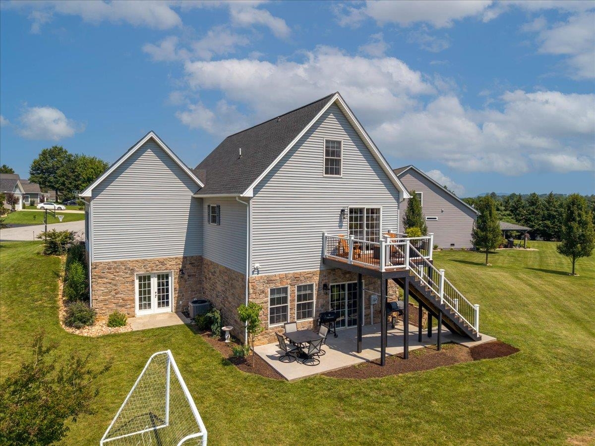 75 Copper Beach Court Christiansburg VA 24073