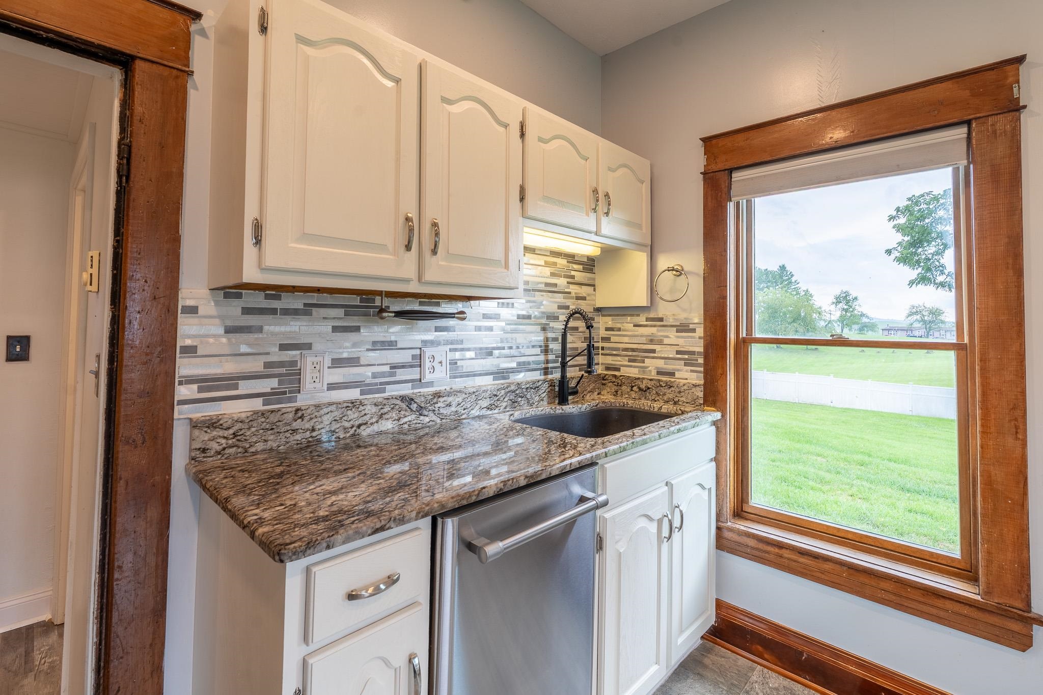3083 Greenbriar Road Draper VA 24324