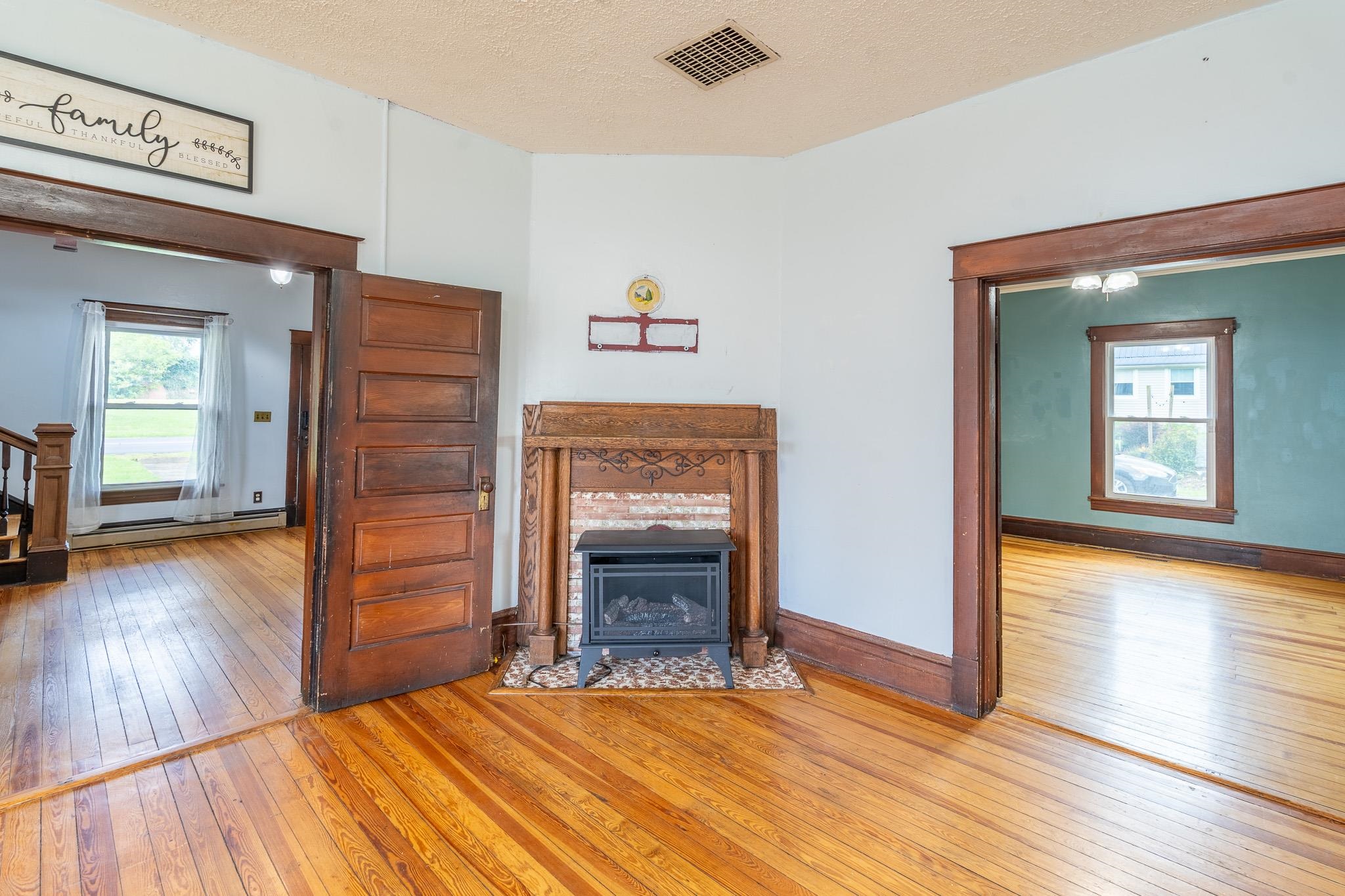 3083 Greenbriar Road Draper VA 24324