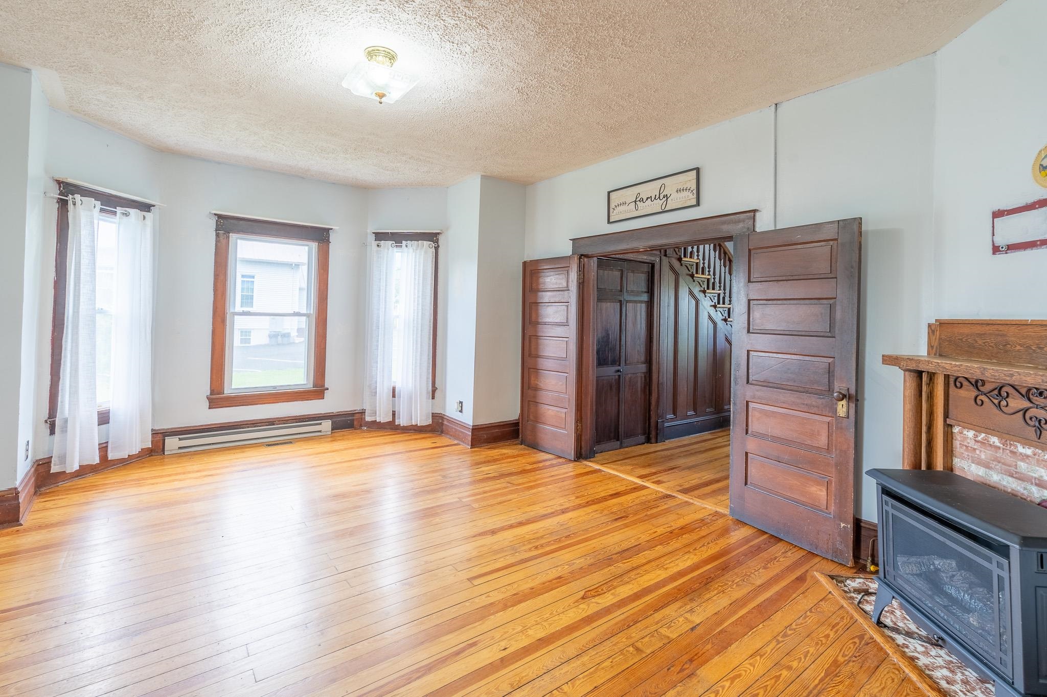 3083 Greenbriar Road Draper VA 24324