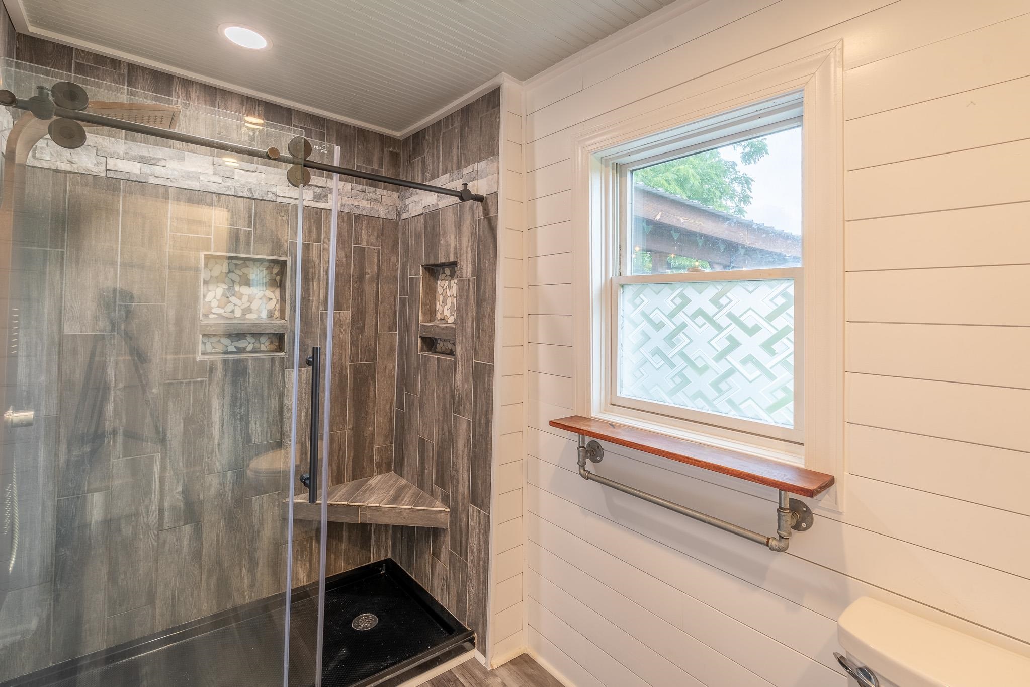 3083 Greenbriar Road Draper VA 24324