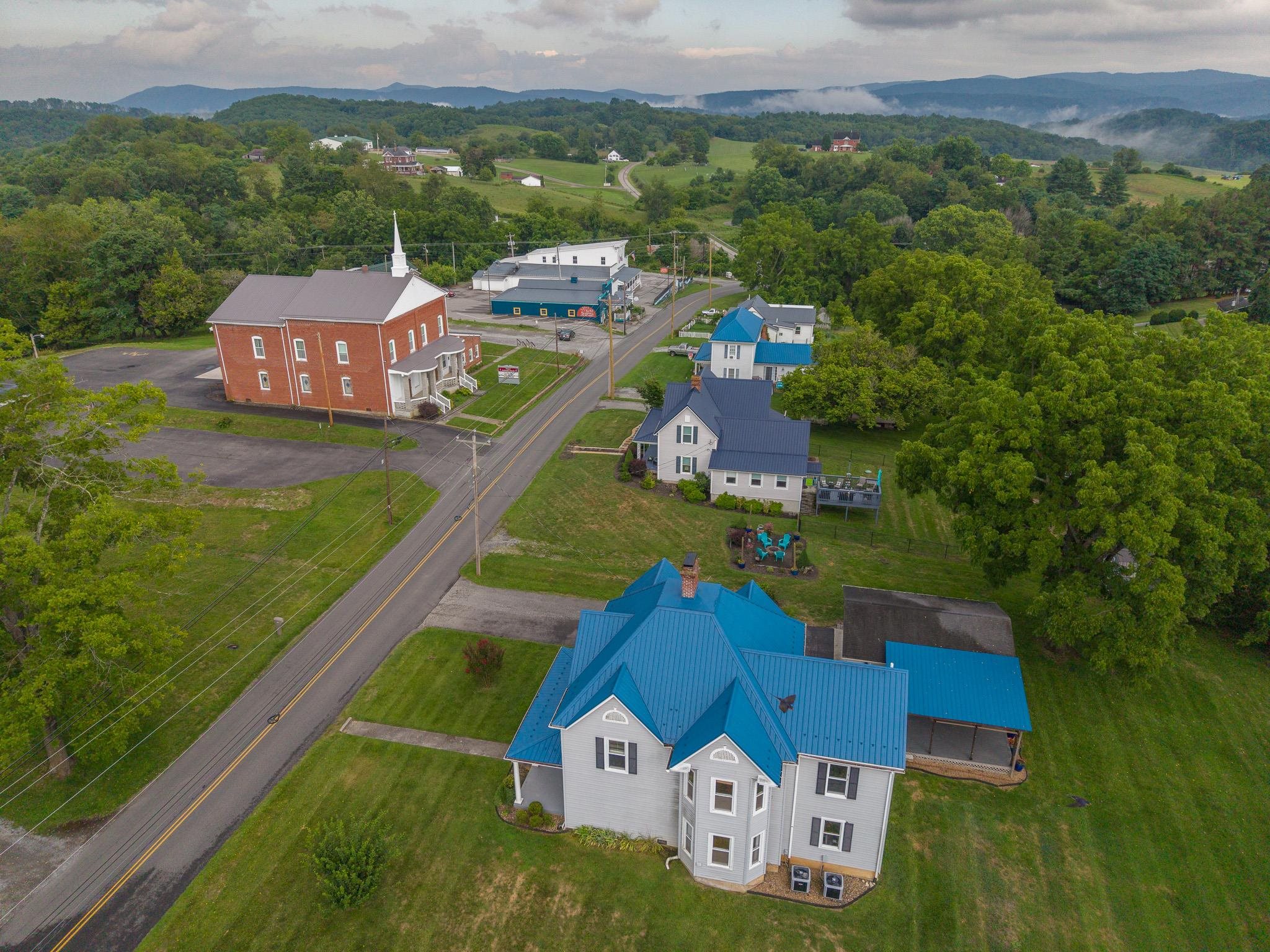3083 Greenbriar Road Draper VA 24324