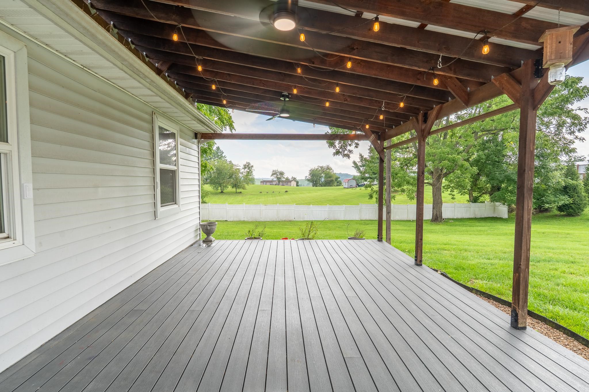 3083 Greenbriar Road Draper VA 24324