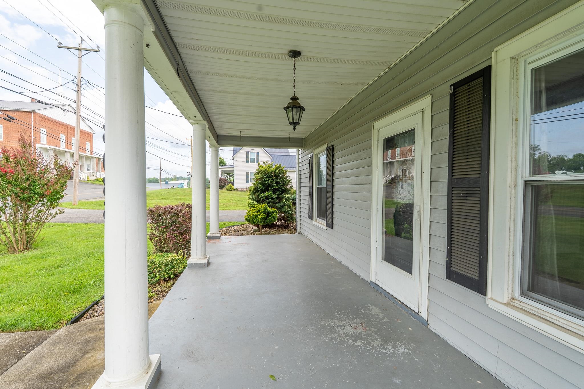 3083 Greenbriar Road Draper VA 24324