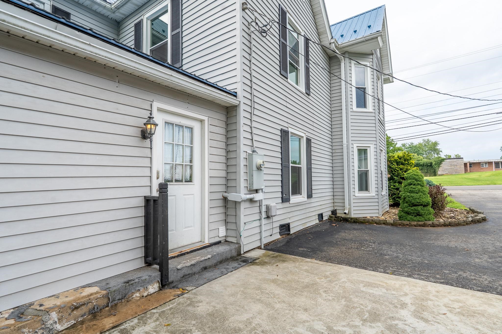 3083 Greenbriar Road Draper VA 24324