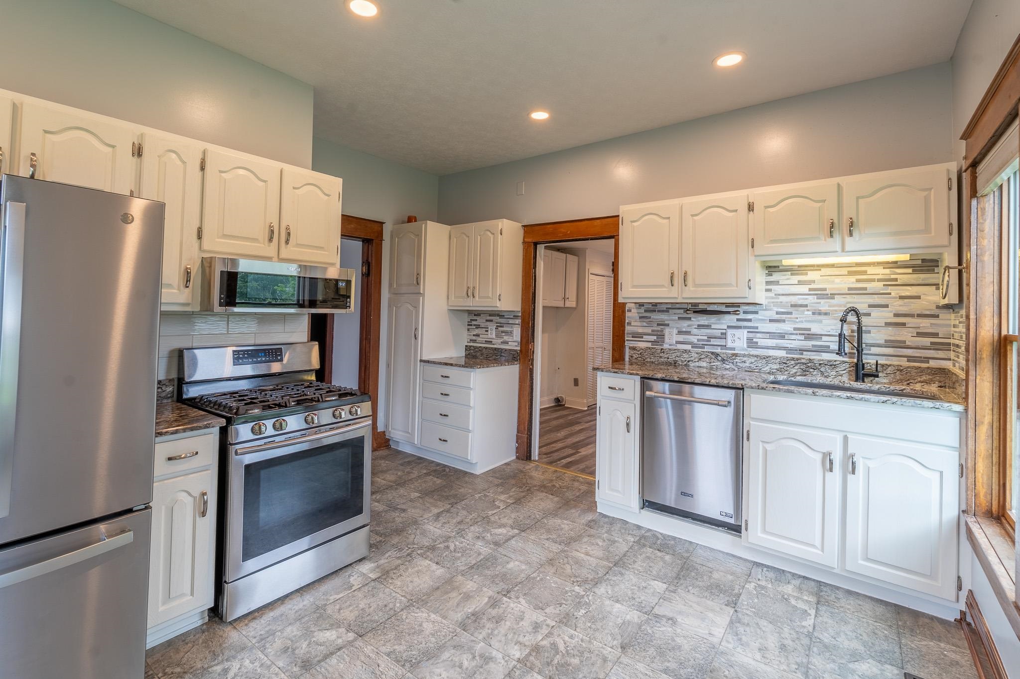 3083 Greenbriar Road Draper VA 24324