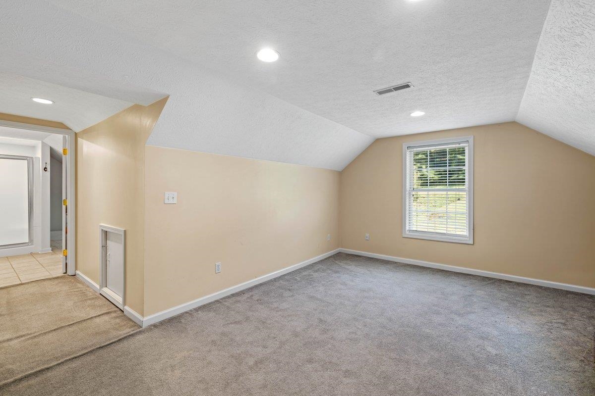 2713 Fairway Drive Draper VA 24324