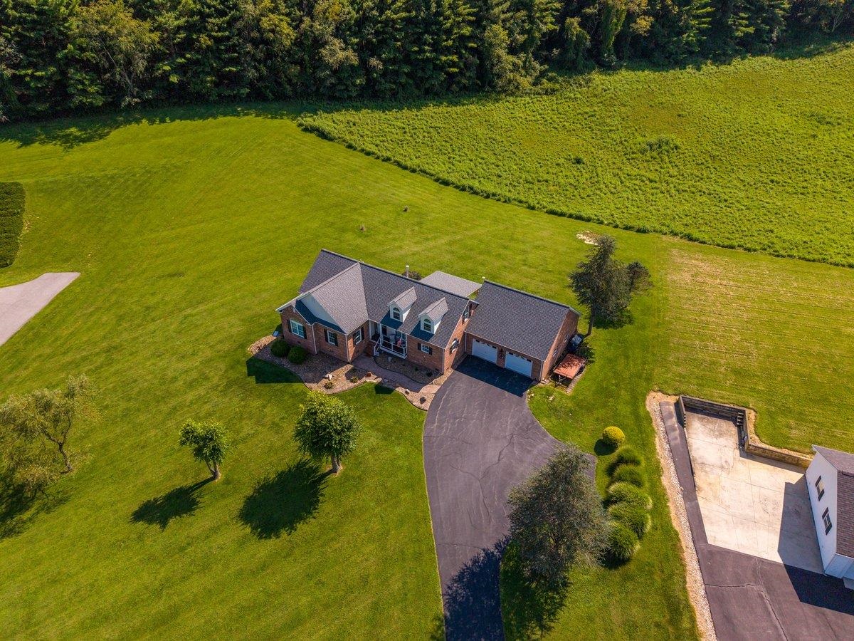 2713 Fairway Drive Draper VA 24324