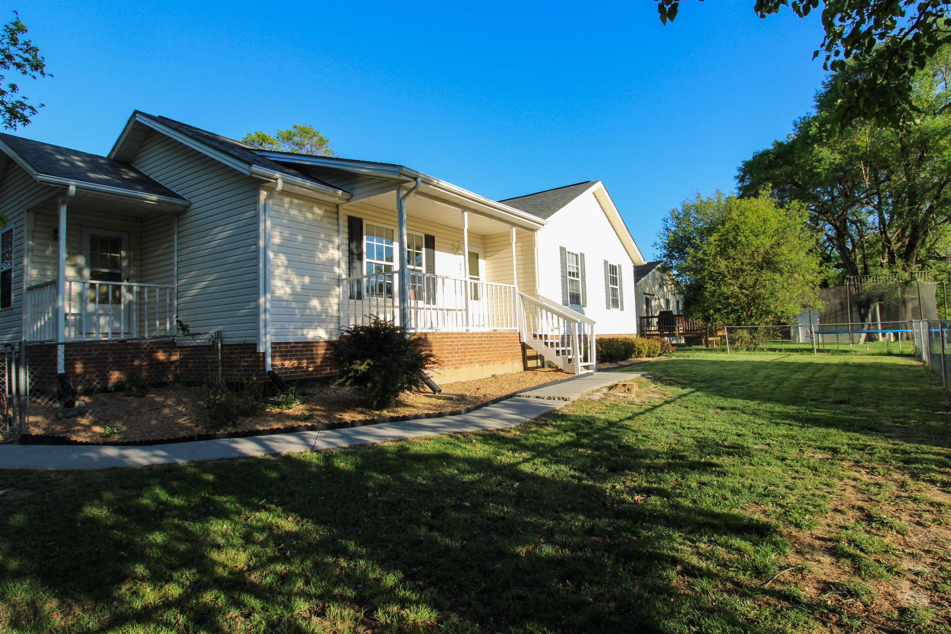 921 Forest Avenue Radford VA 24141