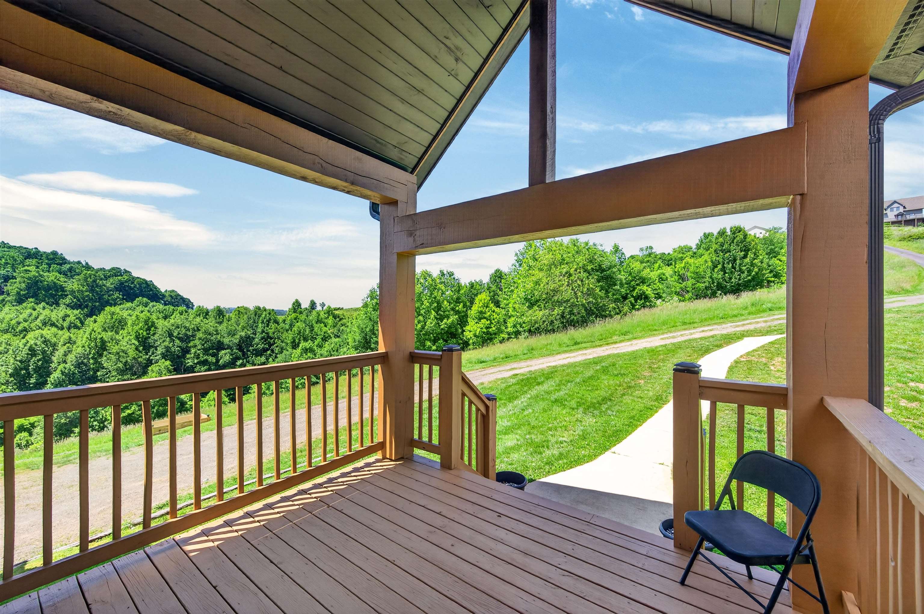 184 Thistle Trail Hillsville VA 24343