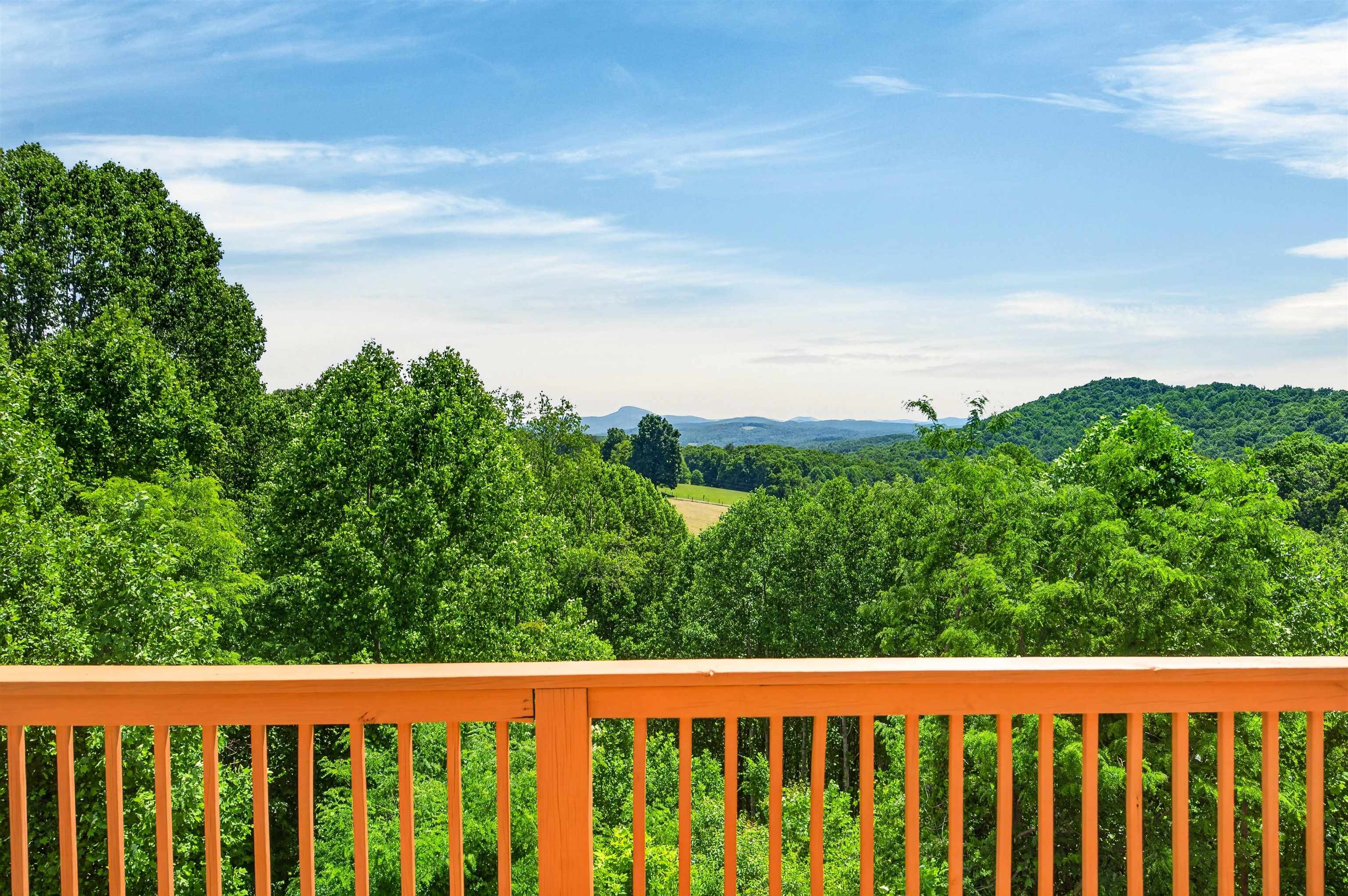 184 Thistle Trail Hillsville VA 24343