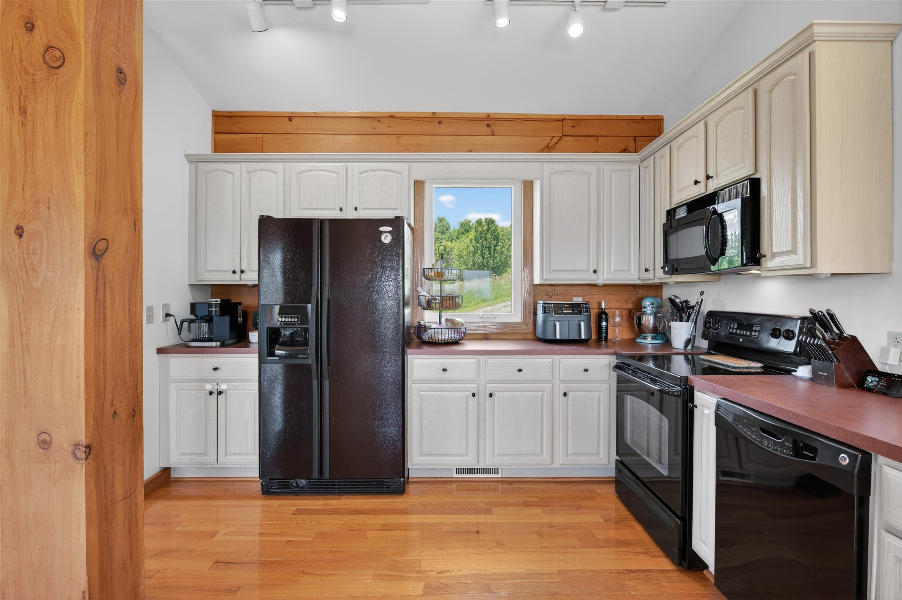 184 Thistle Trail Hillsville VA 24343
