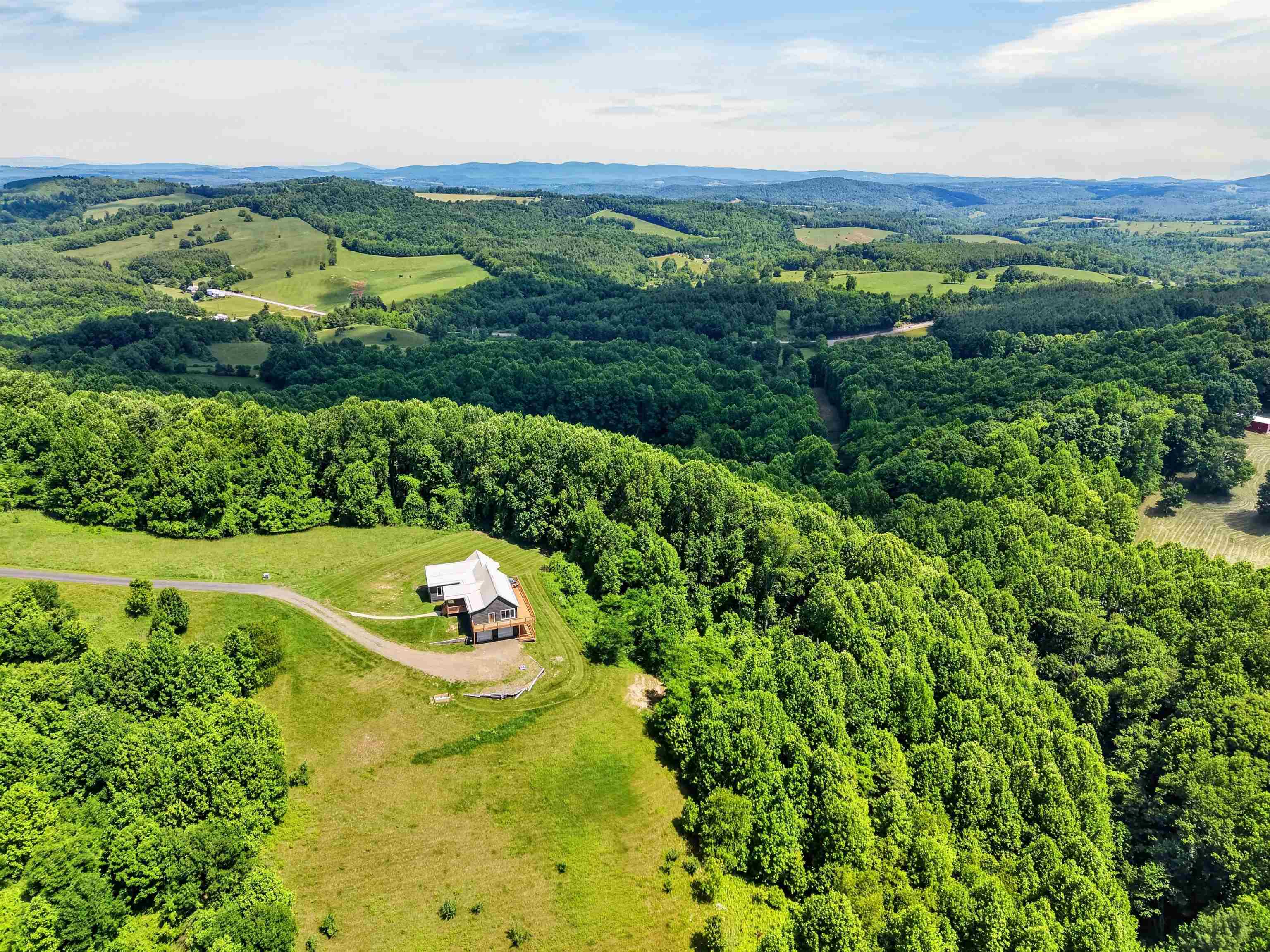 184 Thistle Trail Hillsville VA 24343