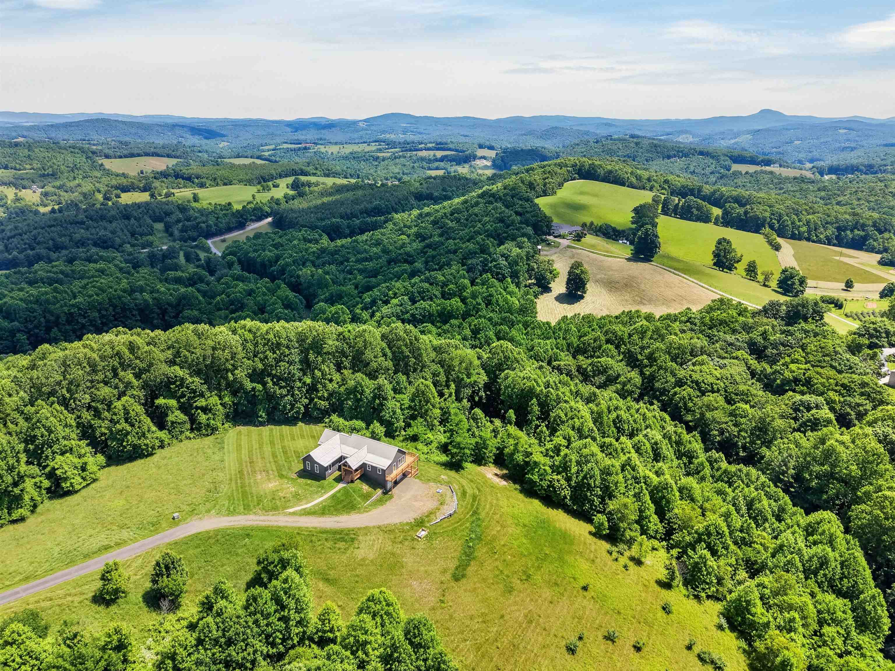 184 Thistle Trail Hillsville VA 24343