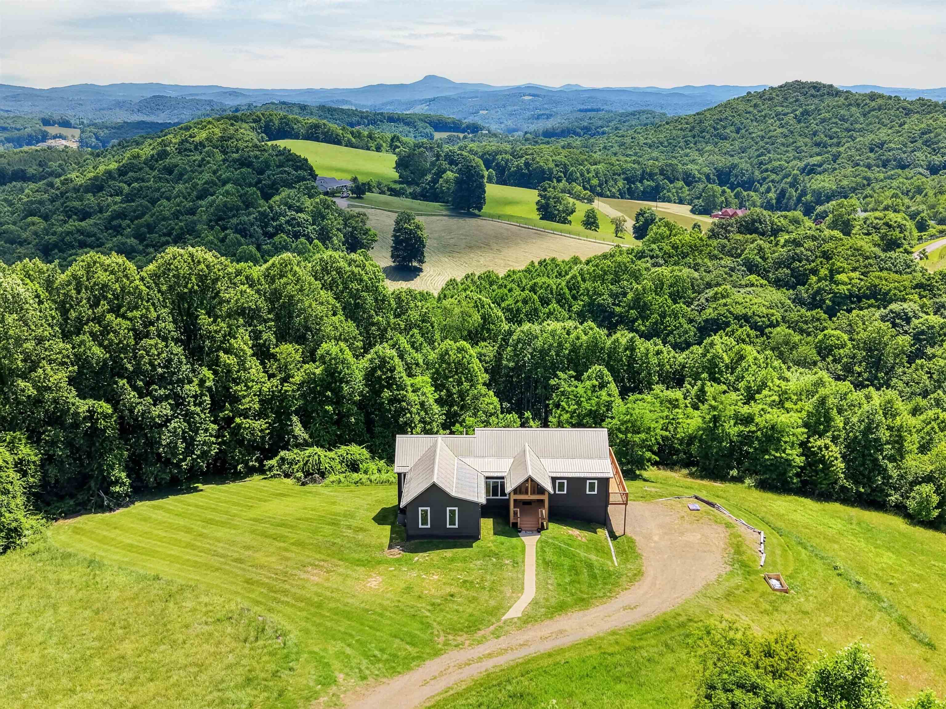 184 Thistle Trail Hillsville VA 24343