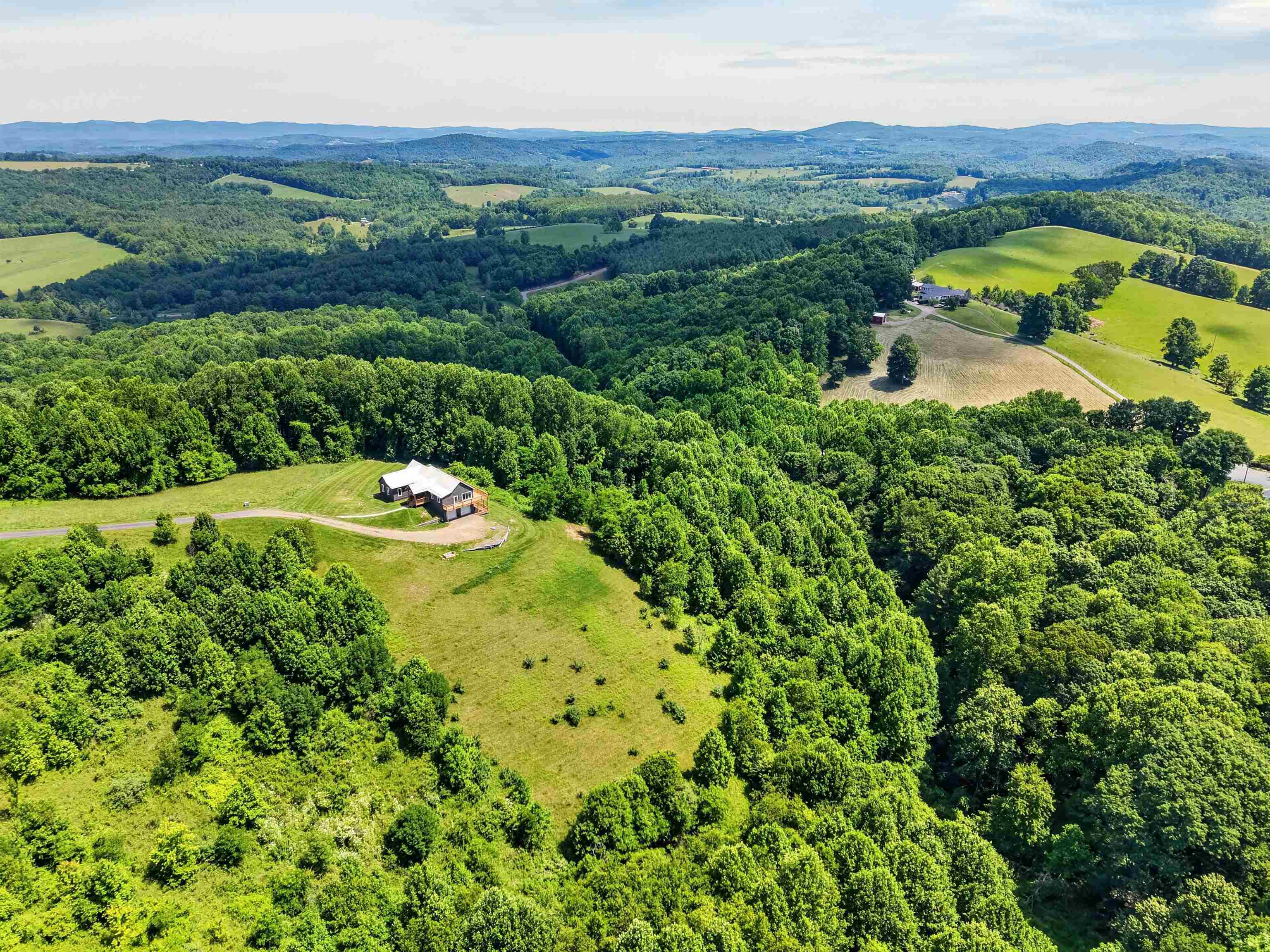 184 Thistle Trail Hillsville VA 24343