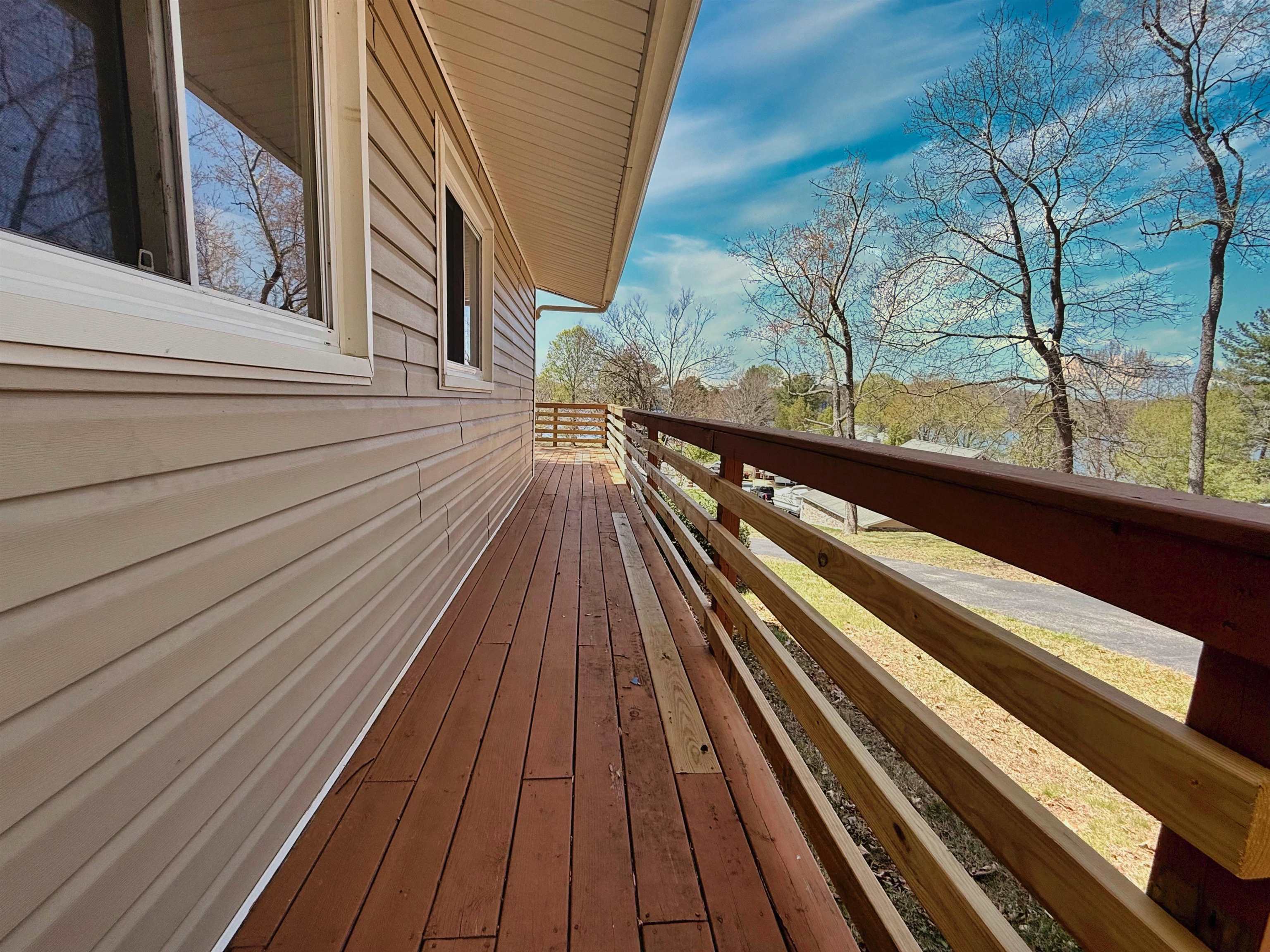 6738 Lake Drive Radford VA 24141