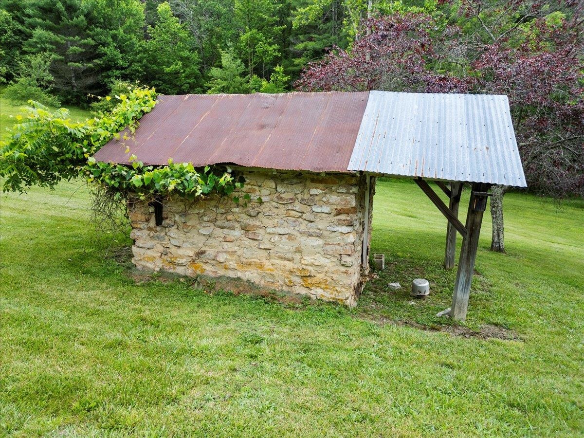 1467 Little Creek Road Dublin VA 24084