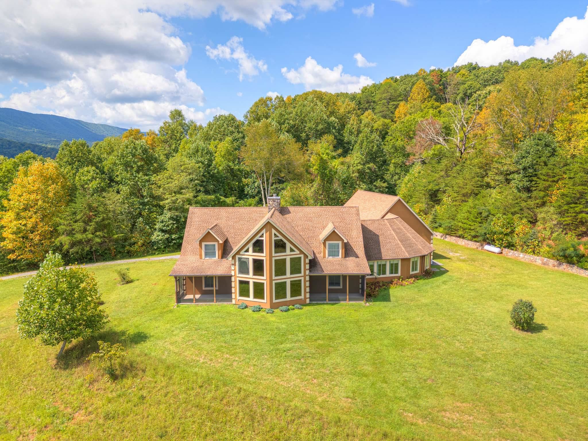 1782 Wolf Creek Road Narrows VA 24124