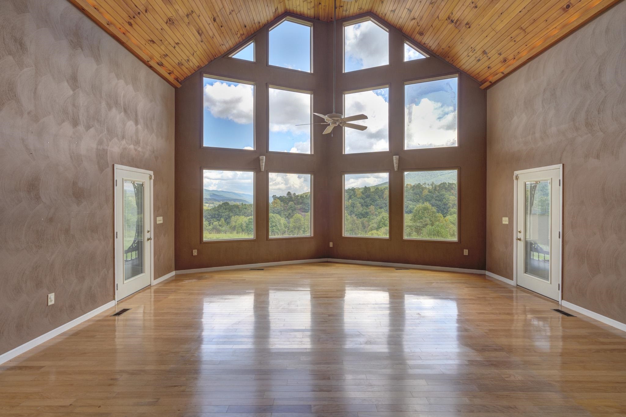 1782 Wolf Creek Road Narrows VA 24124