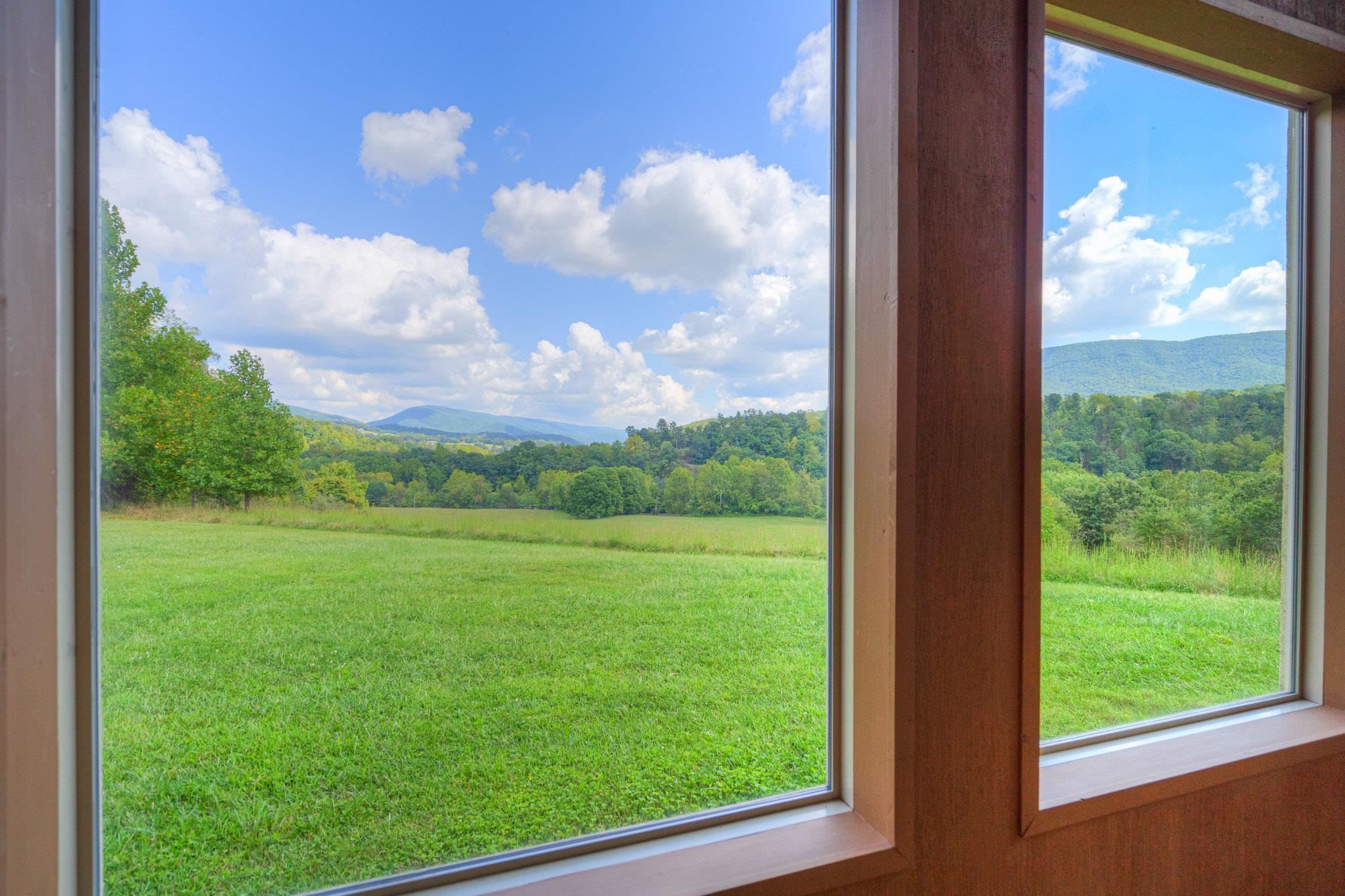 1782 Wolf Creek Road Narrows VA 24124