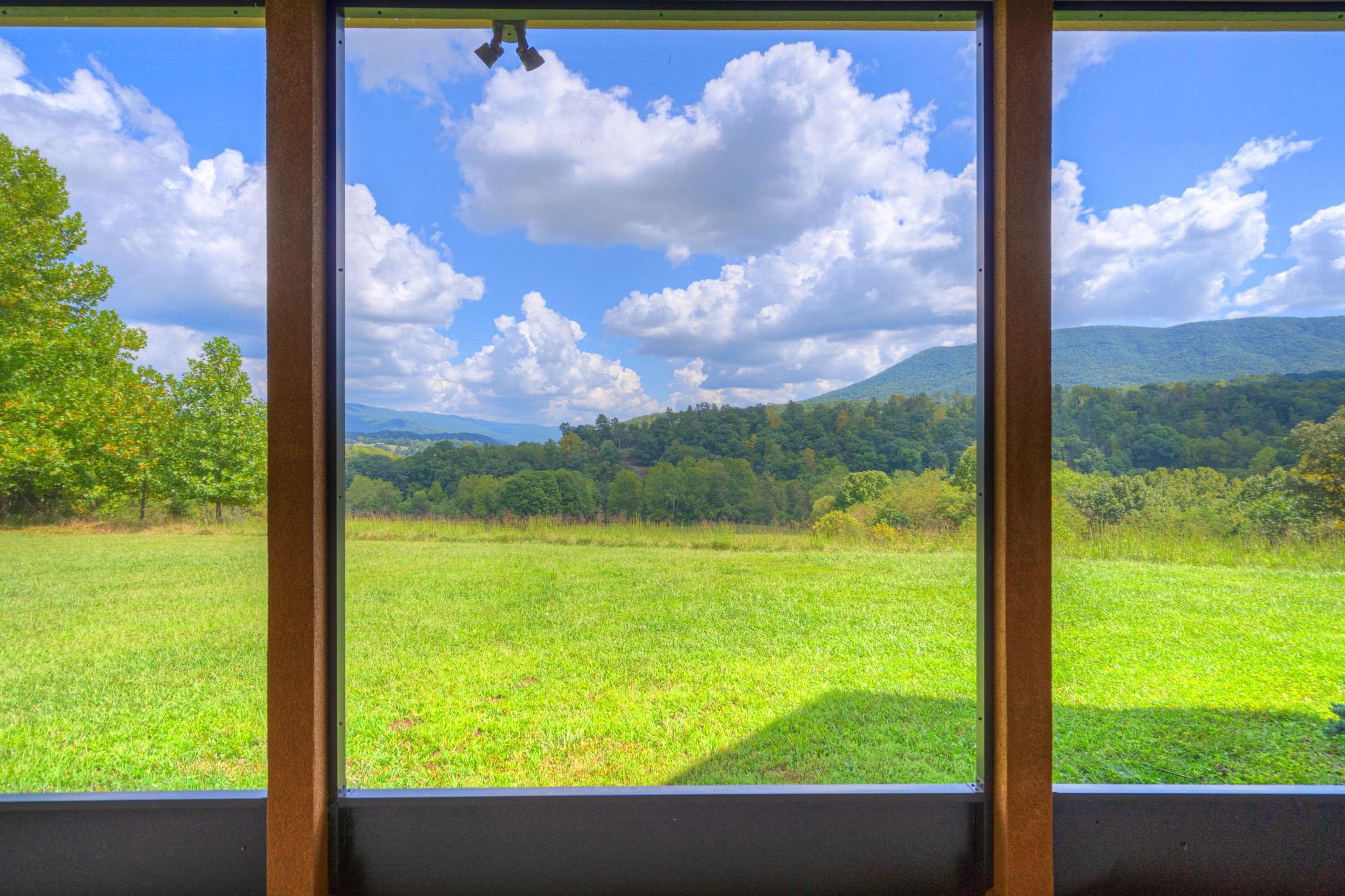 1782 Wolf Creek Road Narrows VA 24124