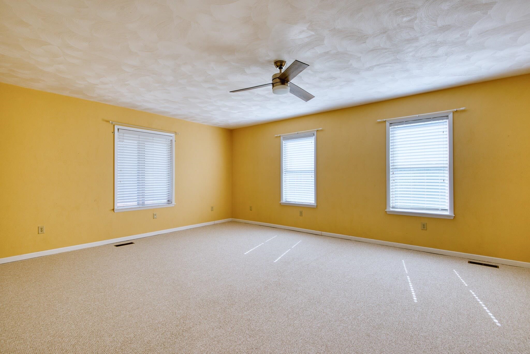 1782 Wolf Creek Road Narrows VA 24124