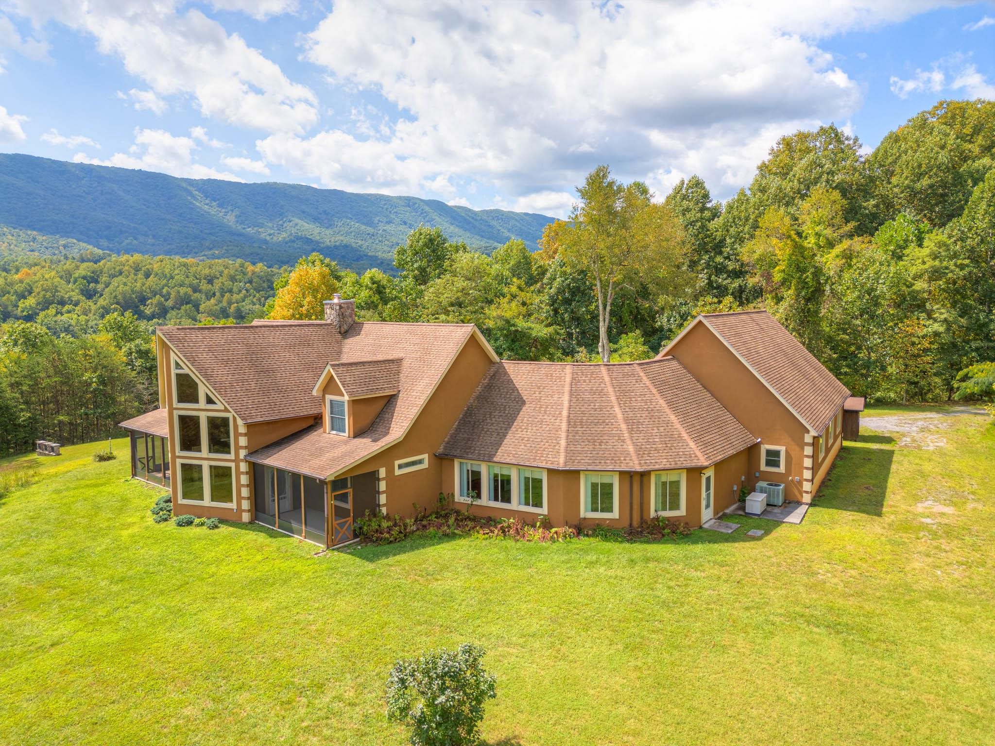 1782 Wolf Creek Road Narrows VA 24124