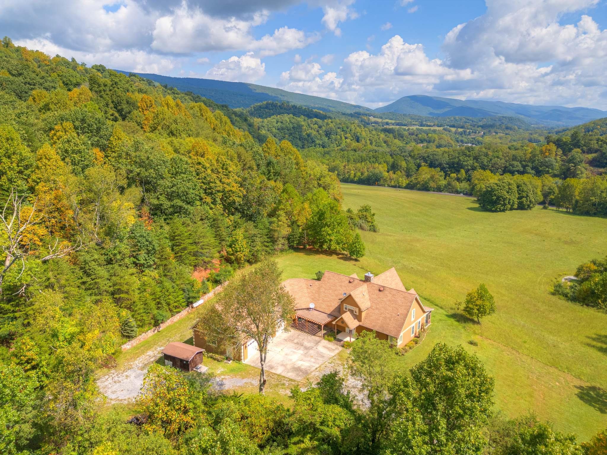 1782 Wolf Creek Road Narrows VA 24124