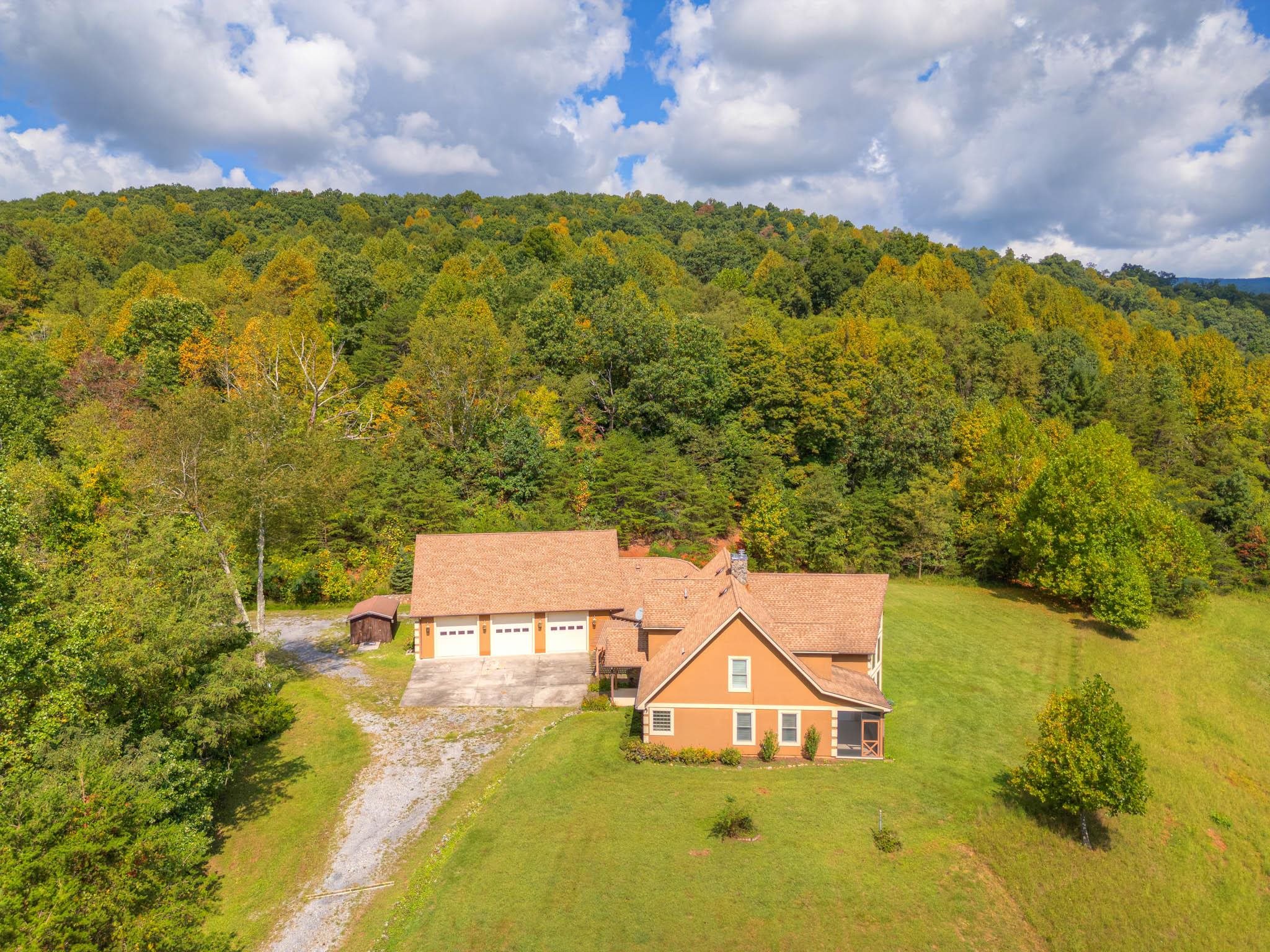 1782 Wolf Creek Road Narrows VA 24124