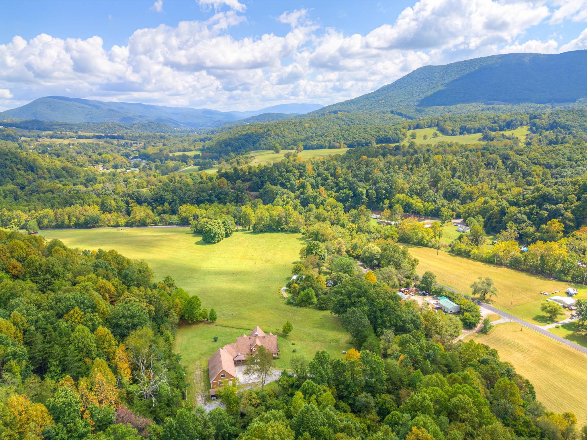 1782 Wolf Creek Road Narrows VA 24124