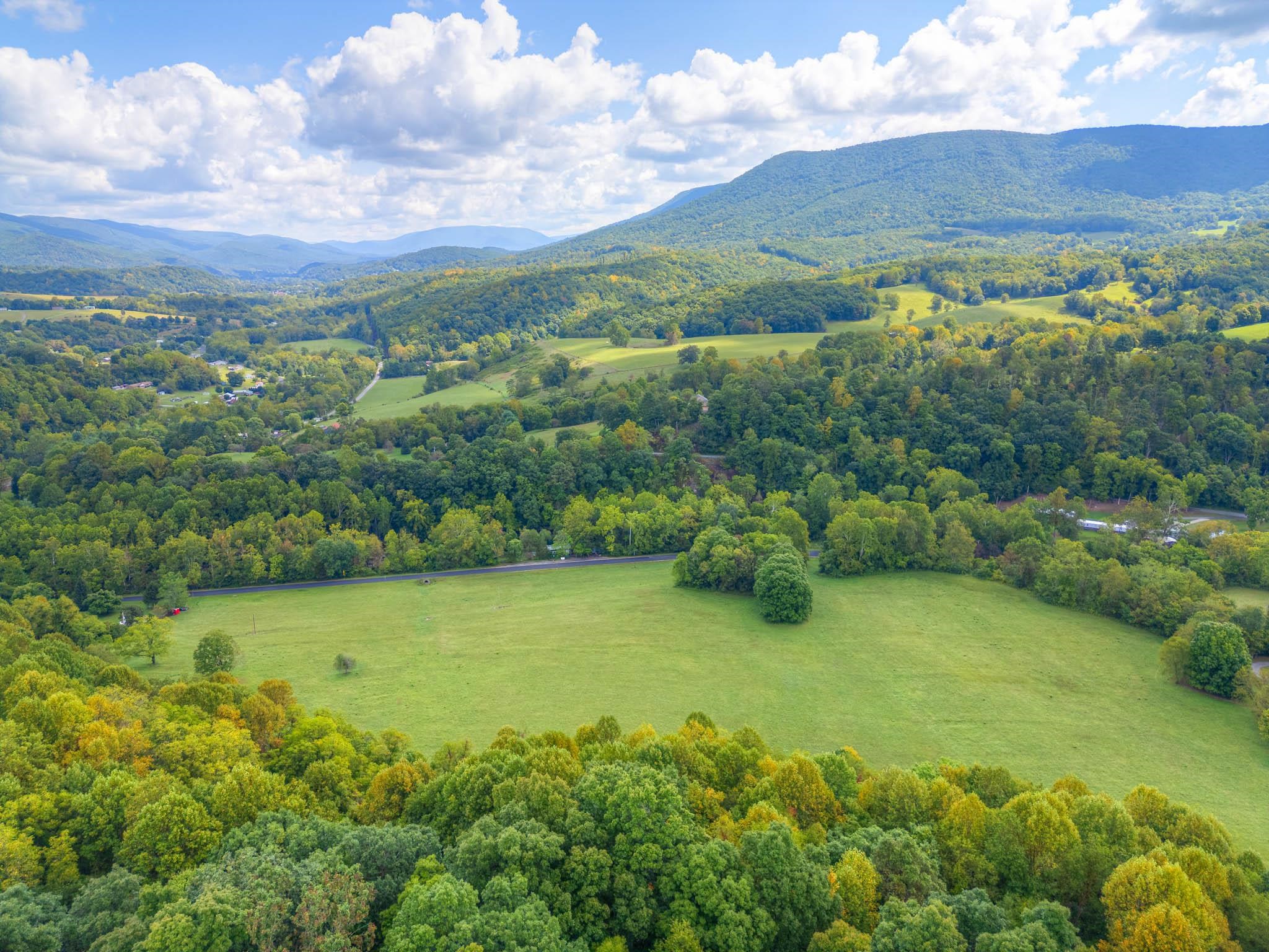 1782 Wolf Creek Road Narrows VA 24124