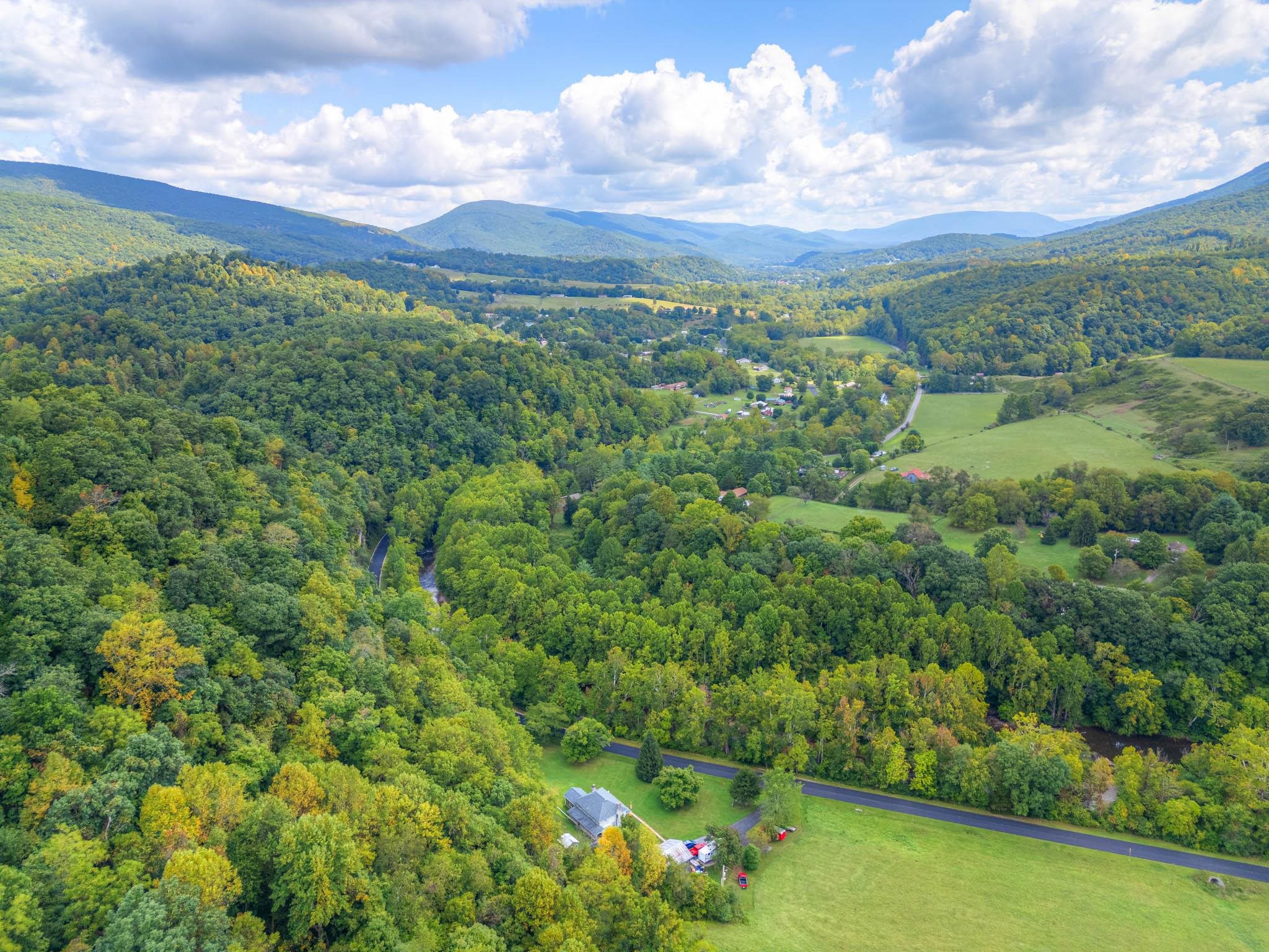 1782 Wolf Creek Road Narrows VA 24124