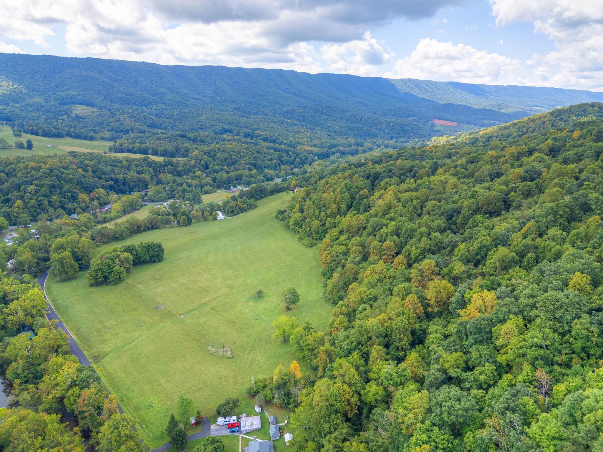 1782 Wolf Creek Road Narrows VA 24124