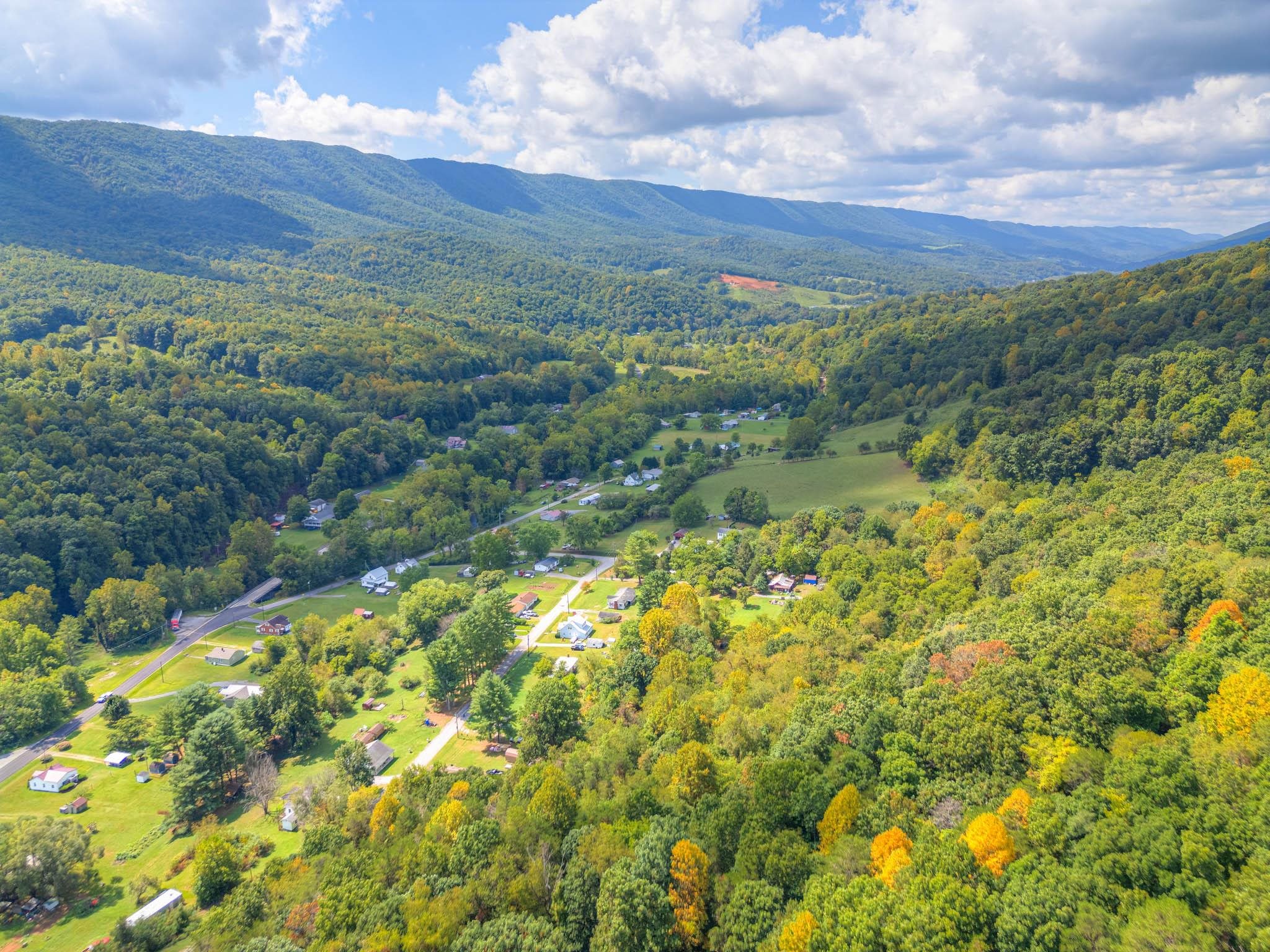1782 Wolf Creek Road Narrows VA 24124