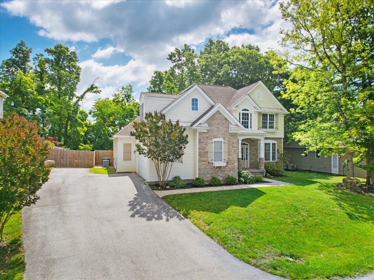 1044 Green Ridge Road Christiansburg VA 24073