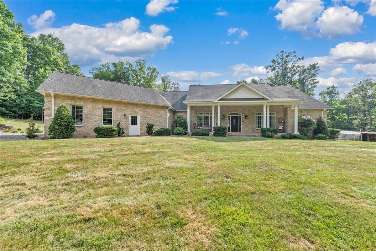 7770 Bending Oak Drive Catawba VA 24070