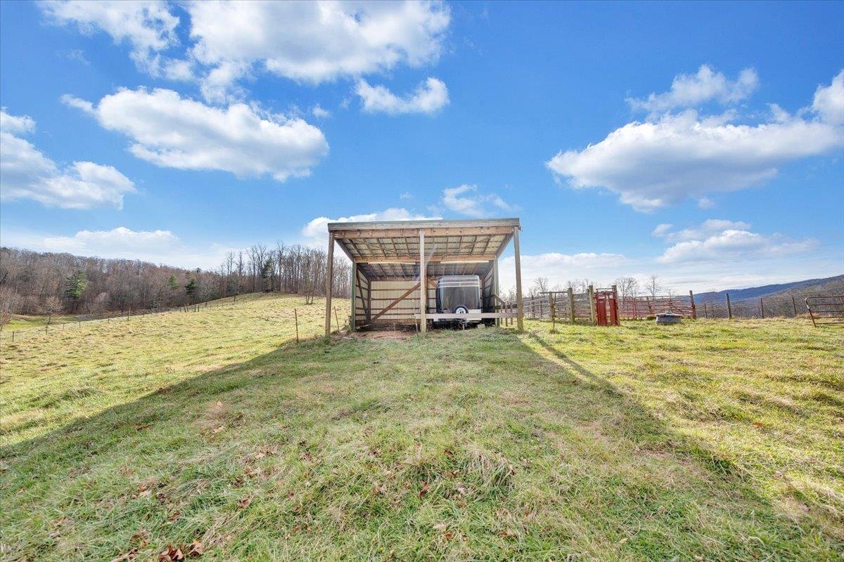 7770 Bending Oak Drive Catawba VA 24070