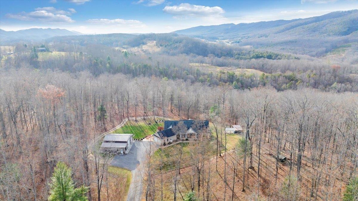 7770 Bending Oak Drive Catawba VA 24070