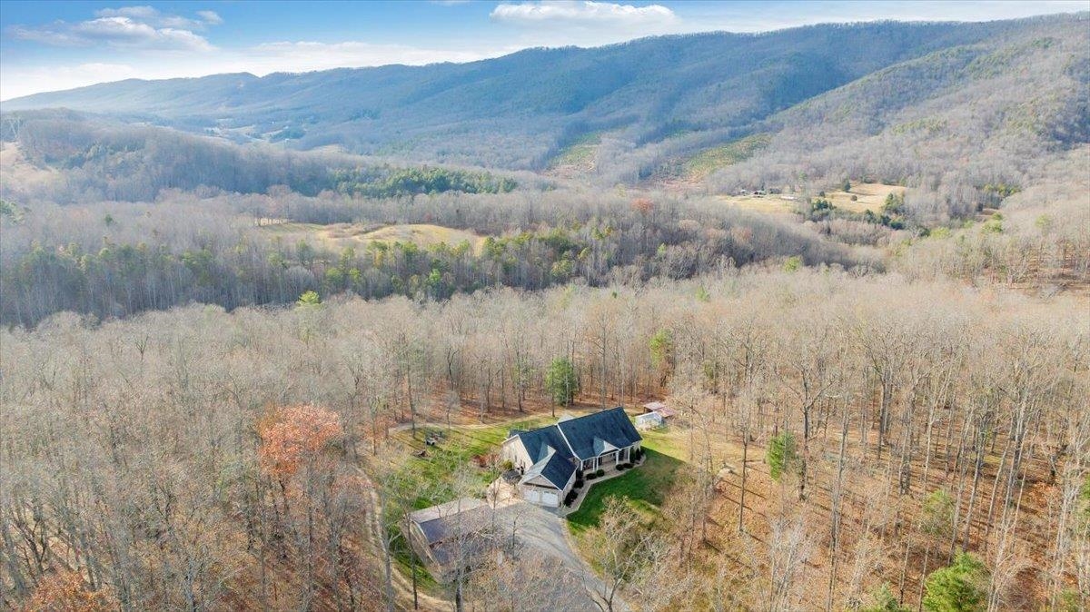 7770 Bending Oak Drive Catawba VA 24070