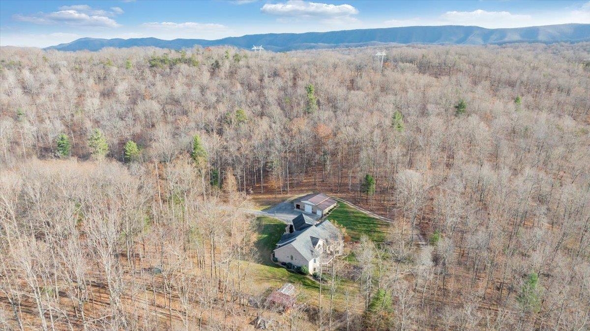 7770 Bending Oak Drive Catawba VA 24070