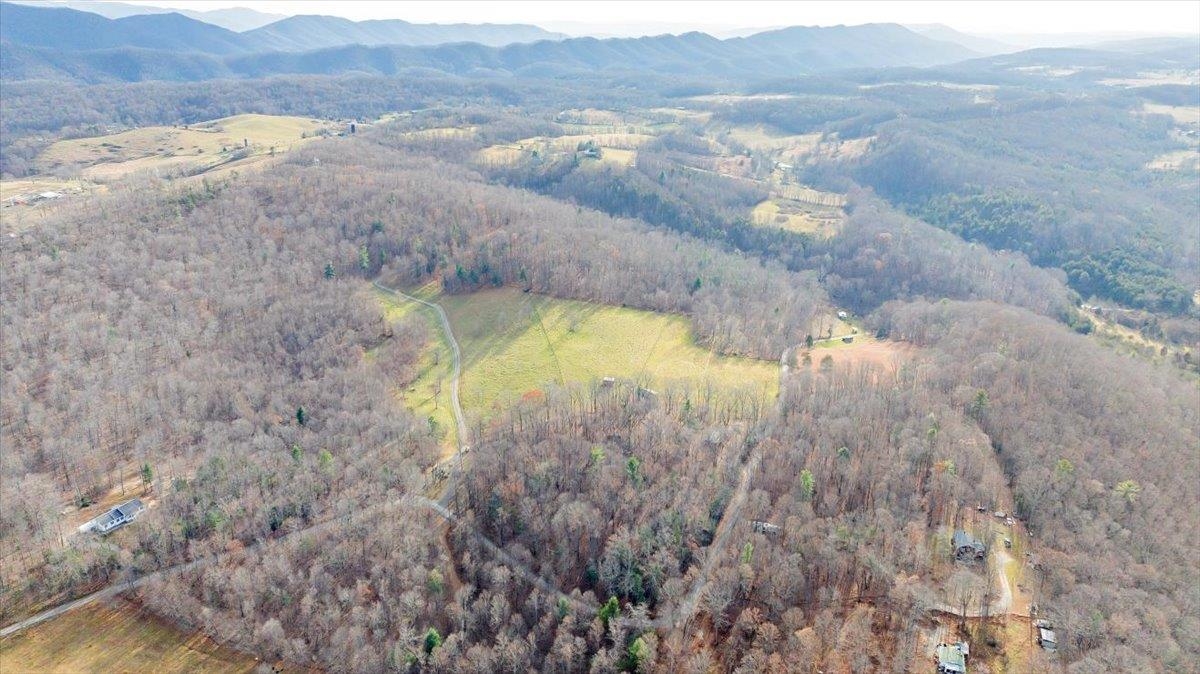 7770 Bending Oak Drive Catawba VA 24070